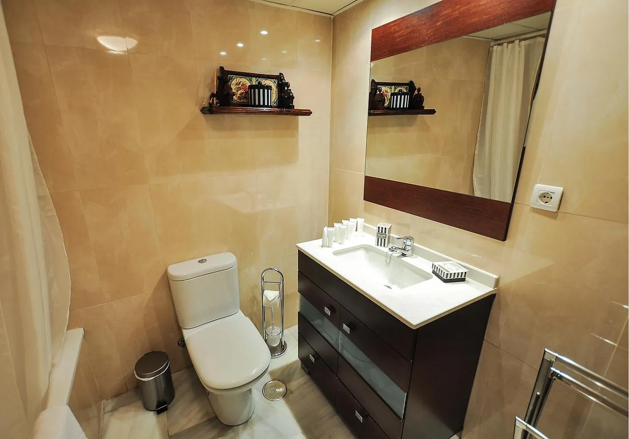 Acogedor Apartamento Junto A Calle Larios By Renthas Daire Málaga 0*,  İspanya